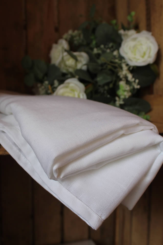 Tablecloths White 90cm X 90cm